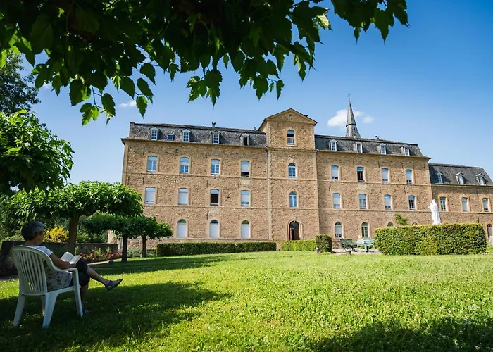 Accueil Du Couvent De Malet 2* Saint-Côme-dʼOlt