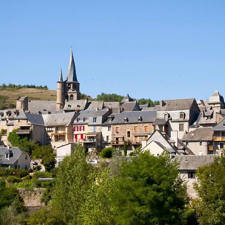 Accueil Du Couvent De Malet 2* Saint-Côme-dʼOlt
