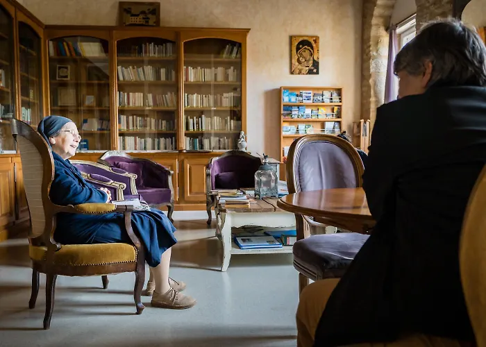 Accueil Du Couvent De Malet Saint-Côme-dʼOlt