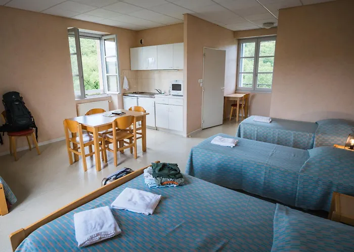 Accueil Du Couvent De Malet 2* Saint-Côme-dʼOlt